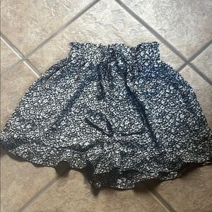 Floral Black and White Women's Ruffled Shorts